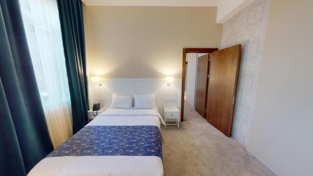 Epigraph Design Kosher Hotel Tbilisi Buitenkant foto