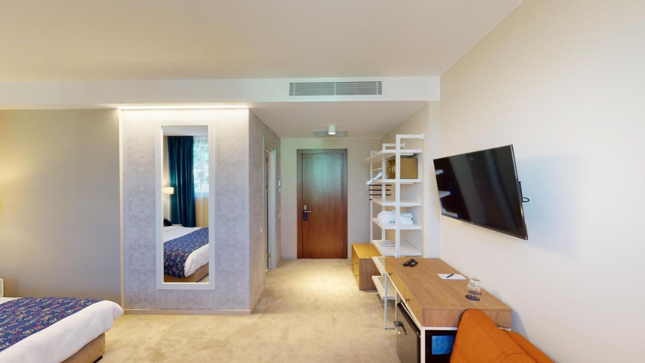 Epigraph Design Kosher Hotel Tbilisi Buitenkant foto