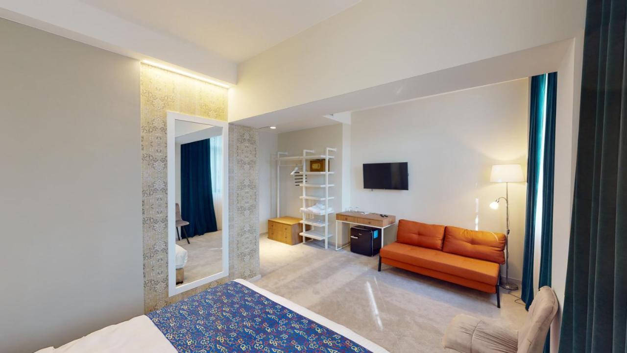 Epigraph Design Kosher Hotel Tbilisi Buitenkant foto